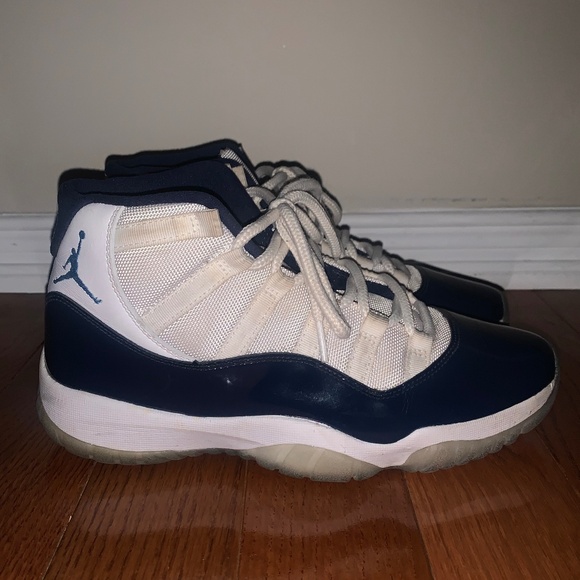Jordan 11 'Win Like 82' - Picture 1 of 9